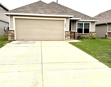 3302 Alberelli Drive - Photo Thumbnail 3