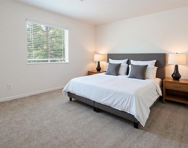 21155 Gosling Road - Photo Thumbnail 8