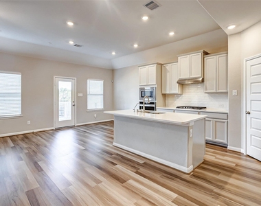 2165 Woodland Pine Drive - Photo Thumbnail 17