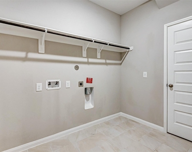 2165 Woodland Pine Drive - Photo Thumbnail 14