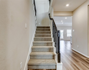 2165 Woodland Pine Drive - Photo Thumbnail 15