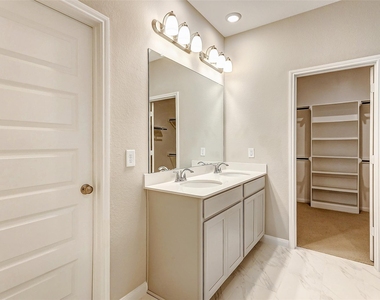 2165 Woodland Pine Drive - Photo Thumbnail 35