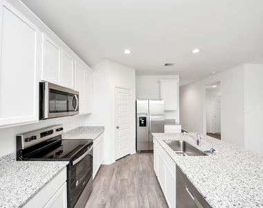 2007 Woodlark Way - Photo Thumbnail 16