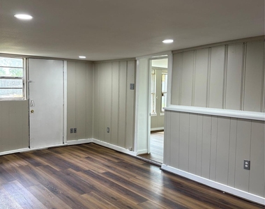 5914 Ridgeway Drive - Photo Thumbnail 12