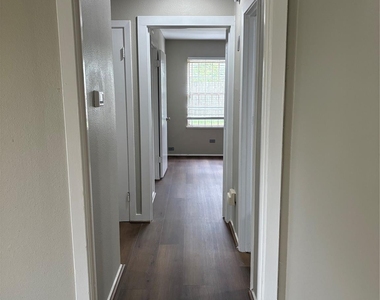5914 Ridgeway Drive - Photo Thumbnail 3