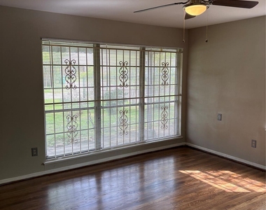 5914 Ridgeway Drive - Photo Thumbnail 4