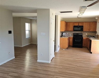 4839 Montclair Hill Lane - Photo Thumbnail 6