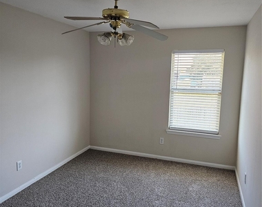 4839 Montclair Hill Lane - Photo Thumbnail 2