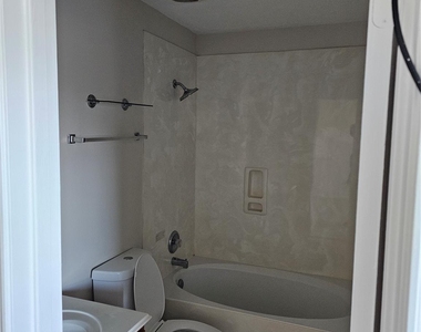 4839 Montclair Hill Lane - Photo Thumbnail 10