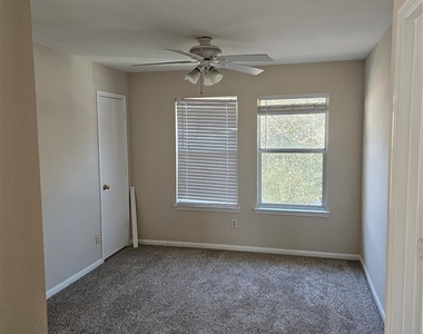 4839 Montclair Hill Lane - Photo Thumbnail 3