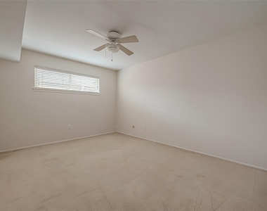 6402 Del Monte Drive - Photo Thumbnail 18