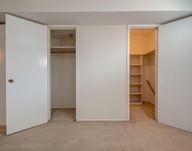 6402 Del Monte Drive - Photo Thumbnail 22