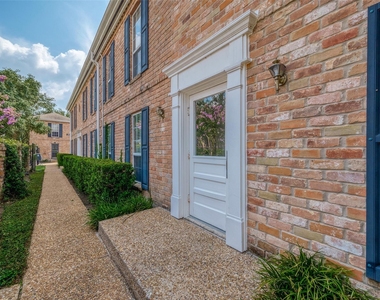 6402 Del Monte Drive - Photo Thumbnail 2