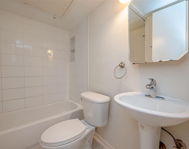 6402 Del Monte Drive - Photo Thumbnail 15