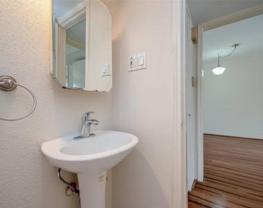 6402 Del Monte Drive - Photo Thumbnail 16