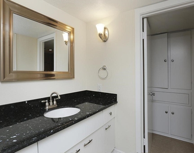 3300 Yorktown Street - Photo Thumbnail 4