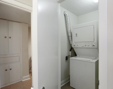 3300 Yorktown Street - Photo Thumbnail 6