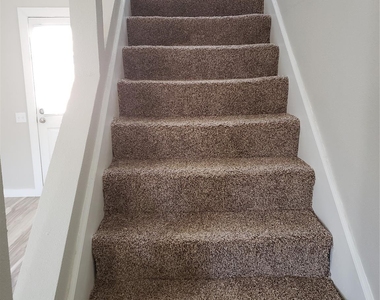 11710 Southlake Drive - Photo Thumbnail 9