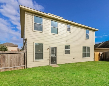 2615 Verano Drive - Photo Thumbnail 2