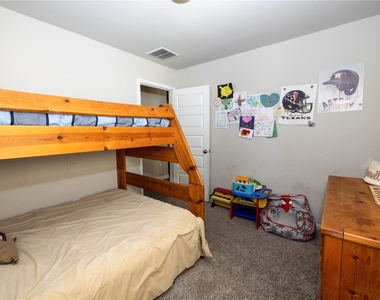 7155 Blue Oak - Photo Thumbnail 10