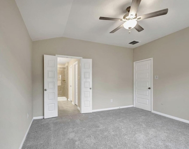 7155 Blue Oak - Photo Thumbnail 7