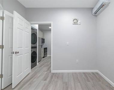 805 Avenue K - Photo Thumbnail 8