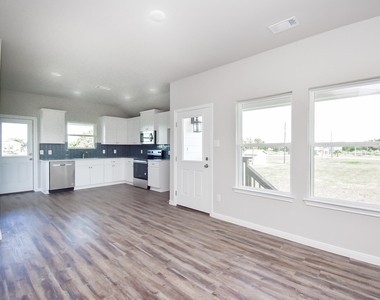 544 Buckskin Drive - Photo Thumbnail 13
