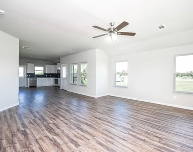 544 Buckskin Drive - Photo Thumbnail 14