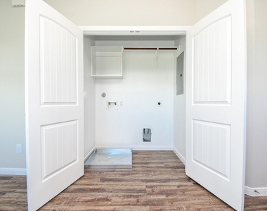 544 Buckskin Drive - Photo Thumbnail 25