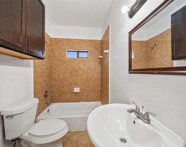 406 Quitman Street - Photo Thumbnail 13