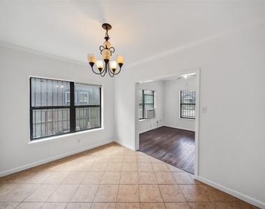 406 Quitman Street - Photo Thumbnail 7
