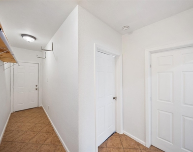 406 Quitman Street - Photo Thumbnail 18