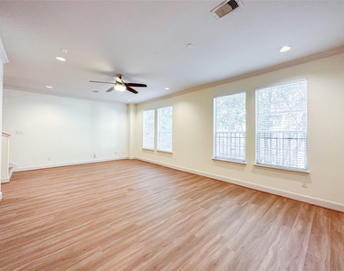 3001 Murworth Drive - Photo Thumbnail 10
