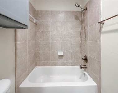 3001 Murworth Drive - Photo Thumbnail 17