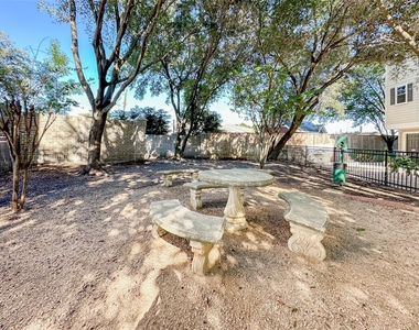3001 Murworth Drive - Photo Thumbnail 41