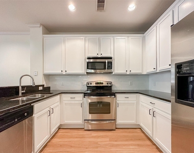 3001 Murworth Drive - Photo Thumbnail 2