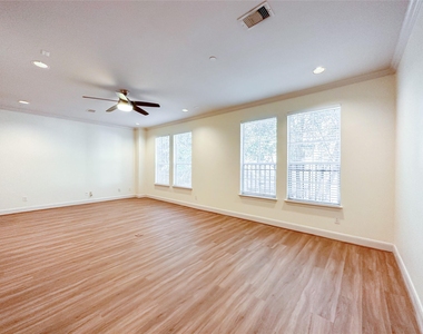 3001 Murworth Drive - Photo Thumbnail 8