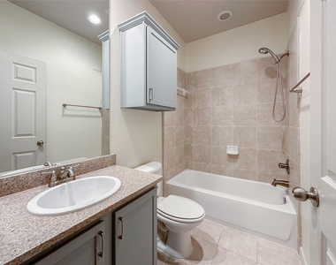 3001 Murworth Drive - Photo Thumbnail 14