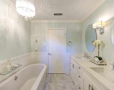 22526 Cove Hollow Drive - Photo Thumbnail 17