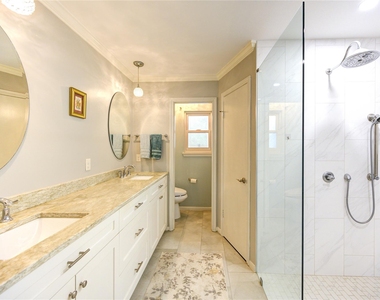 22526 Cove Hollow Drive - Photo Thumbnail 12