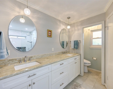 22526 Cove Hollow Drive - Photo Thumbnail 4