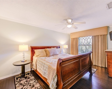 22526 Cove Hollow Drive - Photo Thumbnail 16