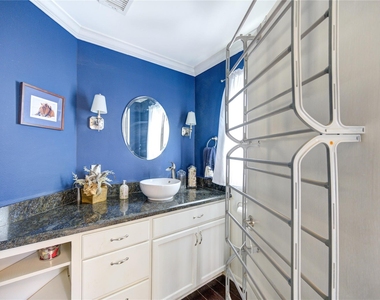 22526 Cove Hollow Drive - Photo Thumbnail 14