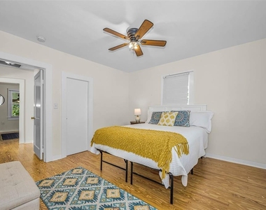 525 Bay Street - Photo Thumbnail 19