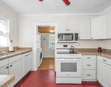 525 Bay Street - Photo Thumbnail 12