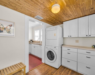 525 Bay Street - Photo Thumbnail 21