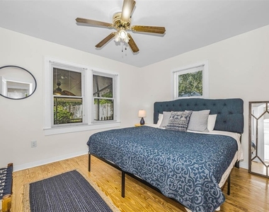 525 Bay Street - Photo Thumbnail 17