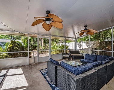 525 Bay Street - Photo Thumbnail 24