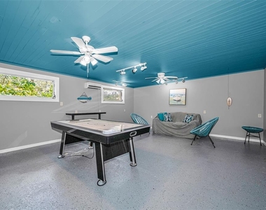 525 Bay Street - Photo Thumbnail 26