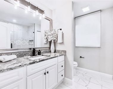 6220 Interbay - Photo Thumbnail 7